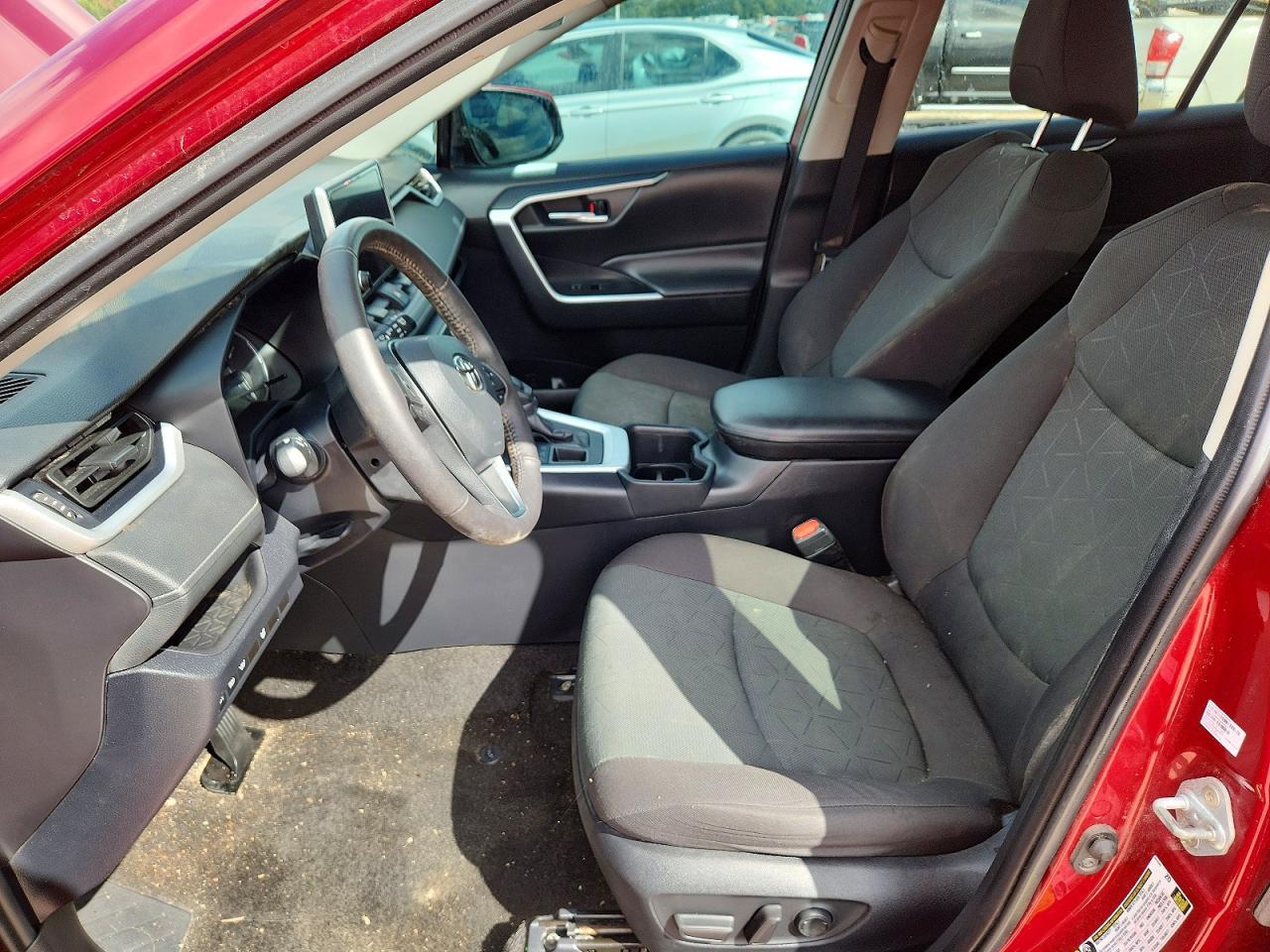 2024 Toyota Rav4 Xle - Image 7