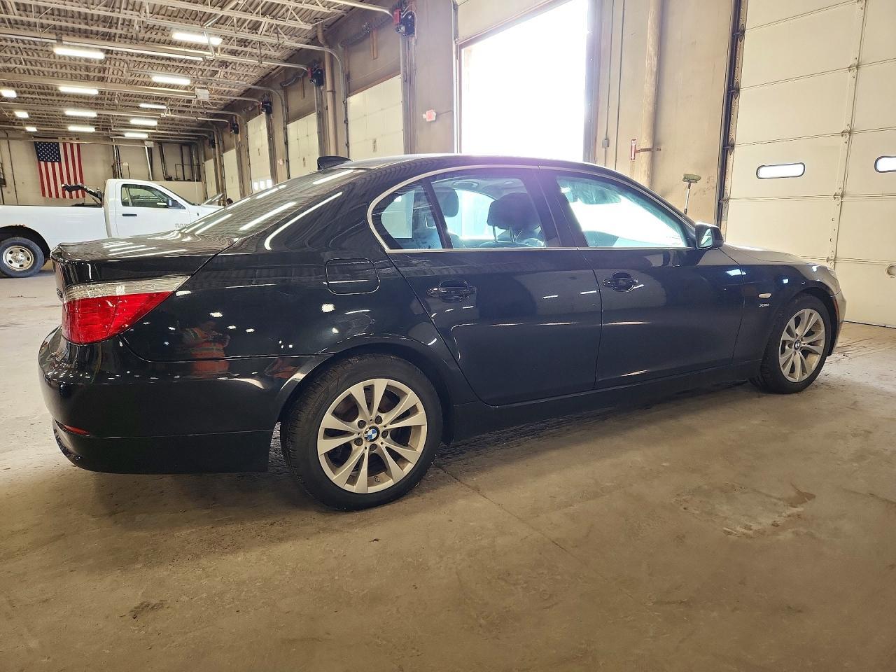 2010 BMW 535 Xi - Фото 3