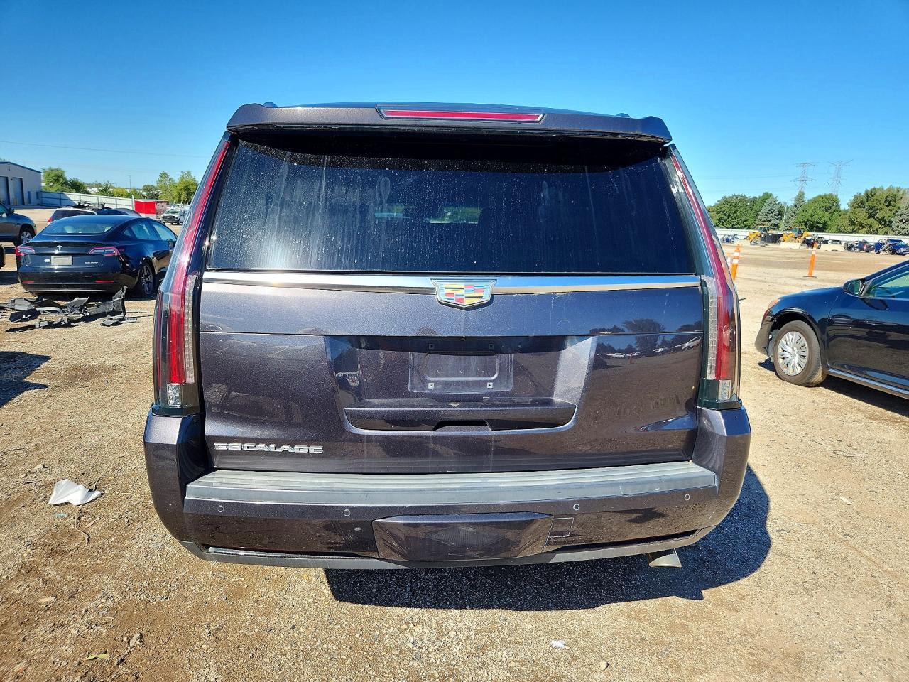 2016 Cadillac Escalade Luxury - Фото 6