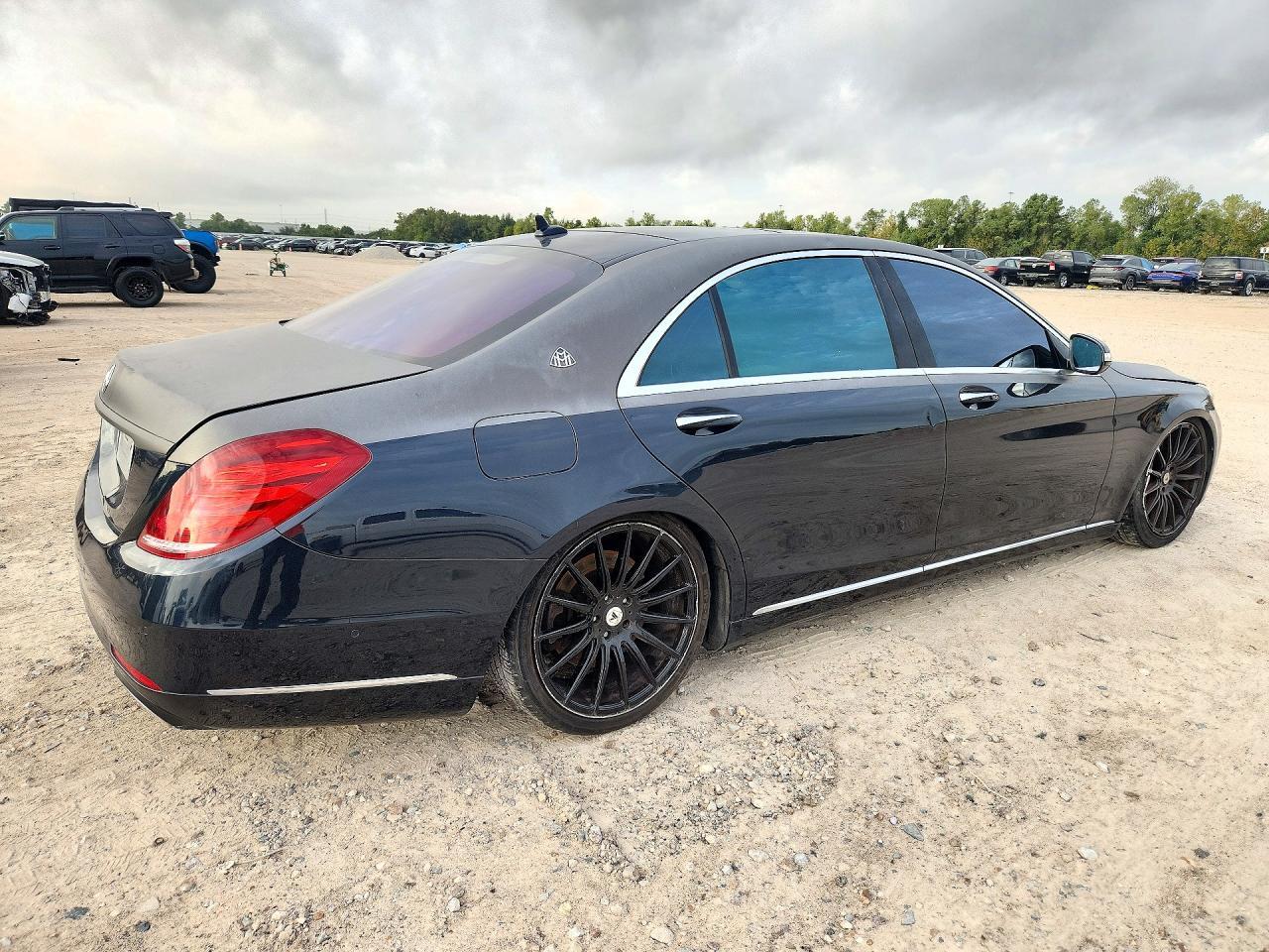 2015 Mercedes-Benz S 550 - Фото 3