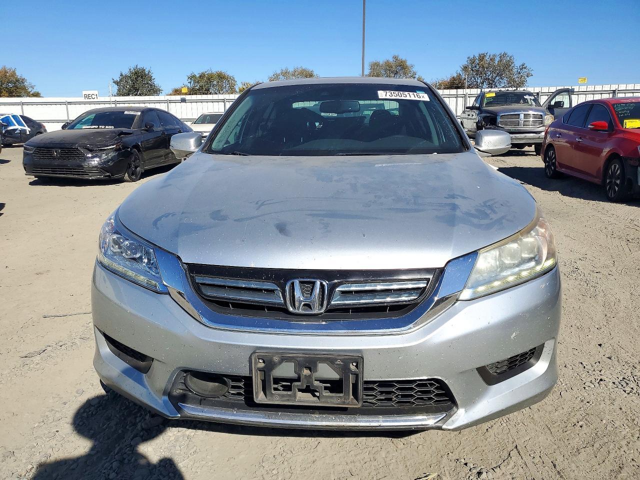 2014 Honda Accord Touring Hybrid - Image 5