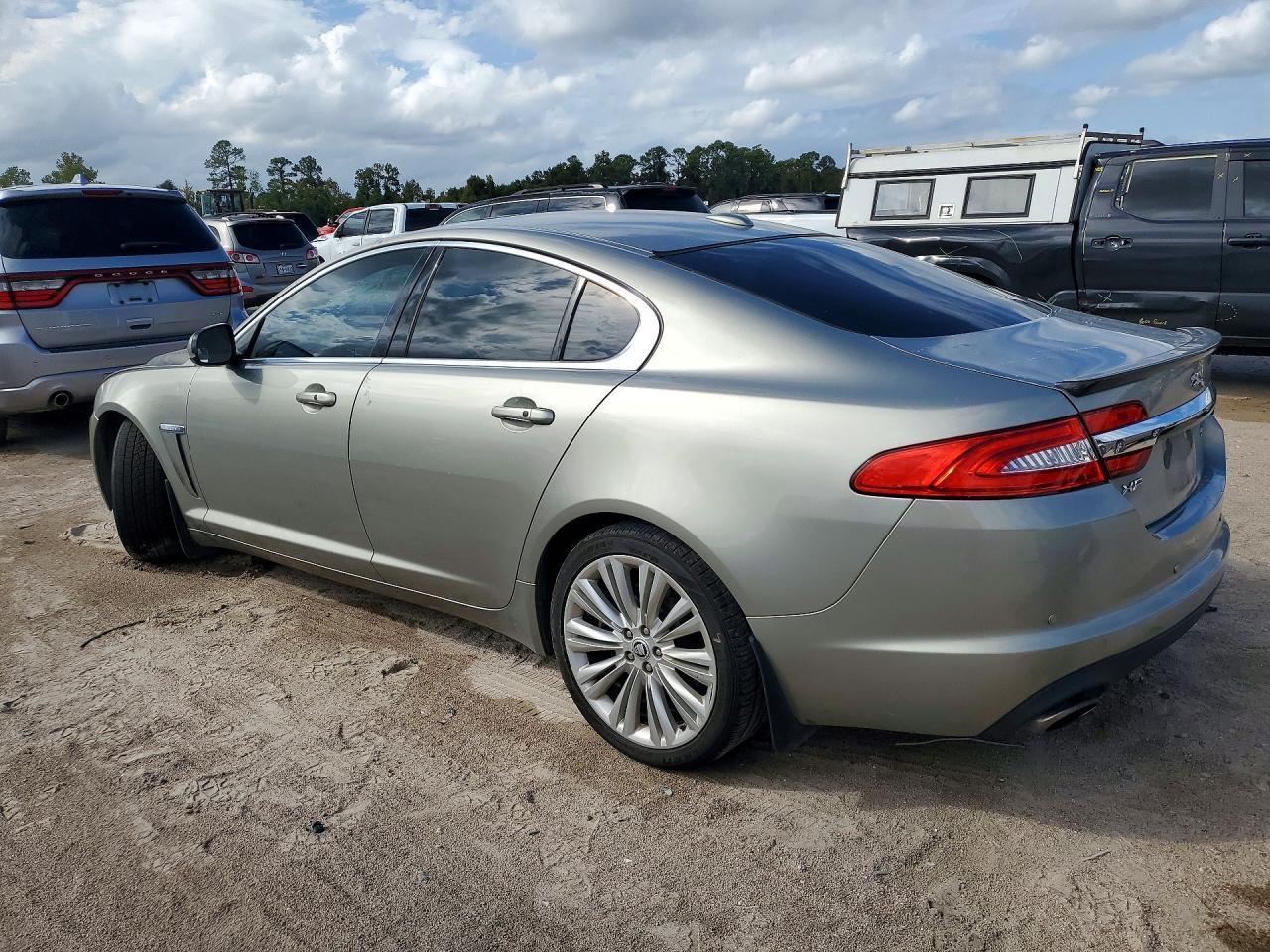 2012 Jaguar Xf Portfolio - Image 2