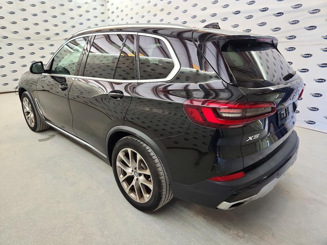 2022 BMW X5 Sdrive 40I - Фото 2