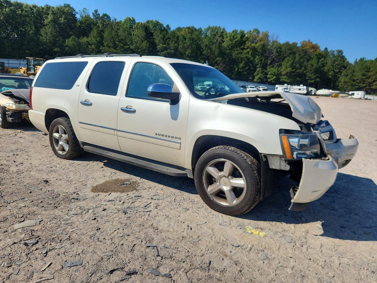 2012 Chevrolet Suburban K1500 Ltz - Image 4