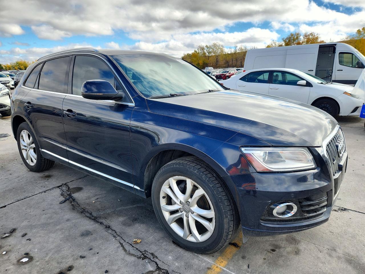 2013 Audi Q5 Premium Plus - Image 4