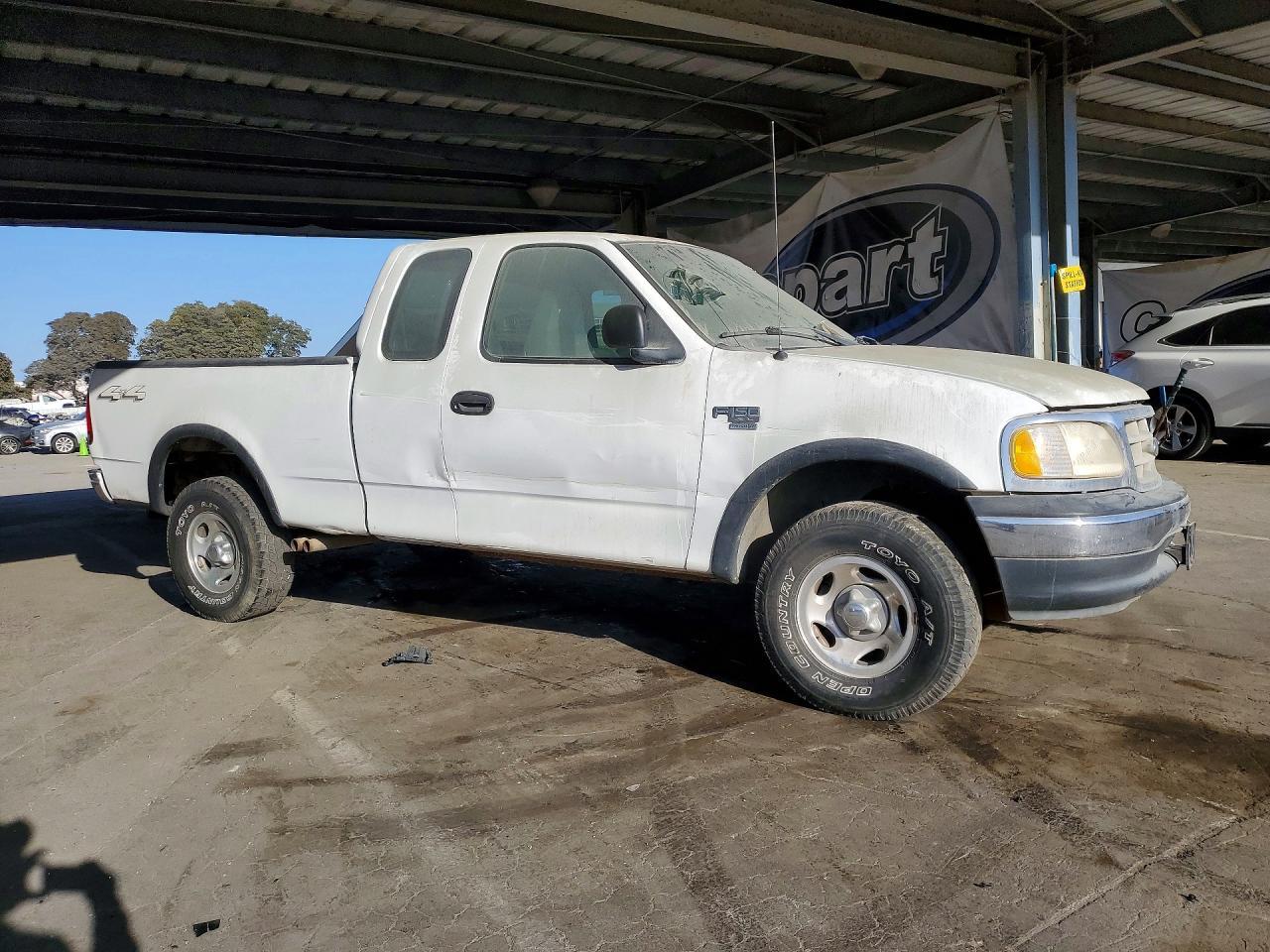 2002 Ford F150 - Image 4