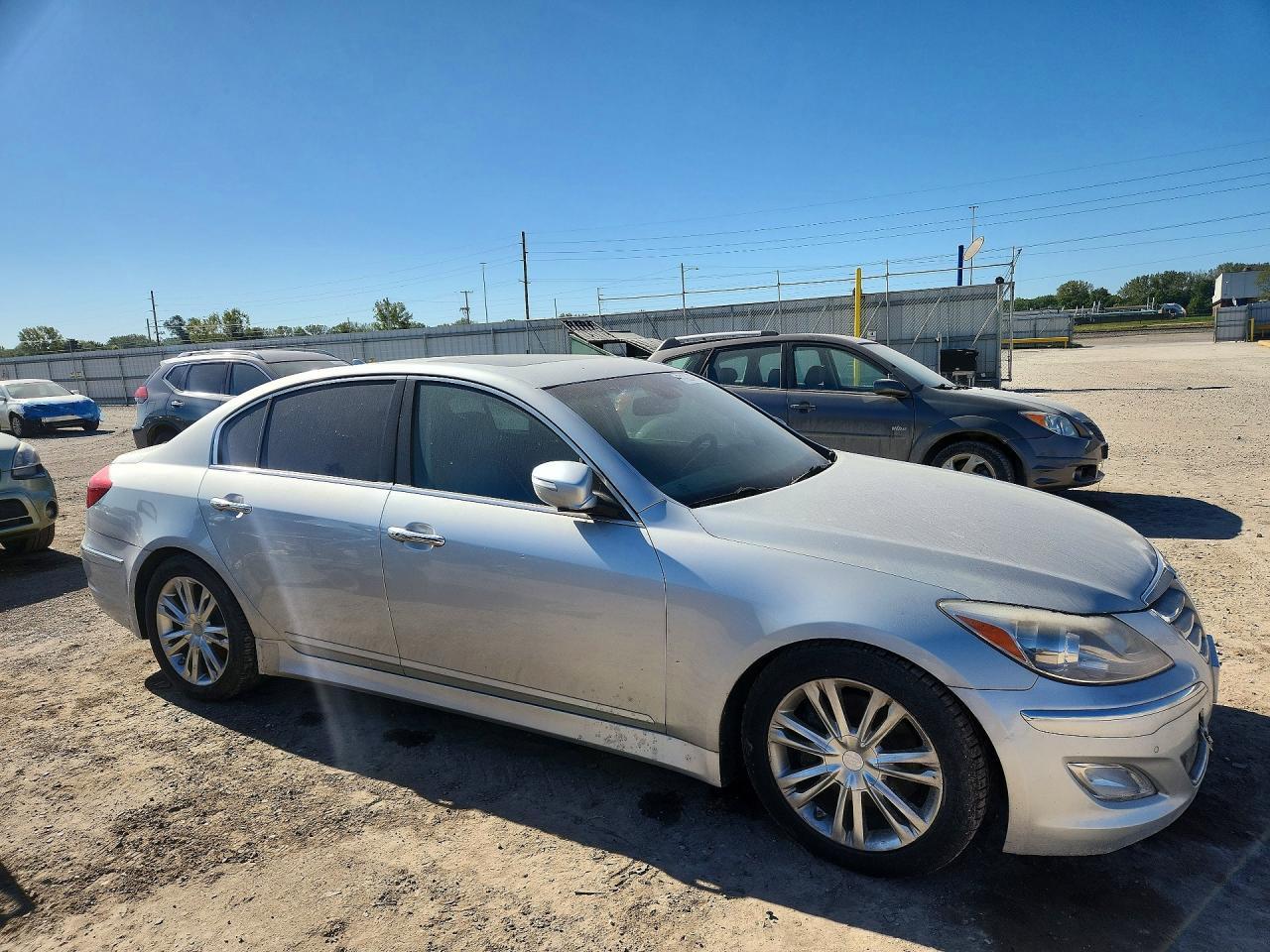 2012 Hyundai Genesis 3.8L - Фото 4