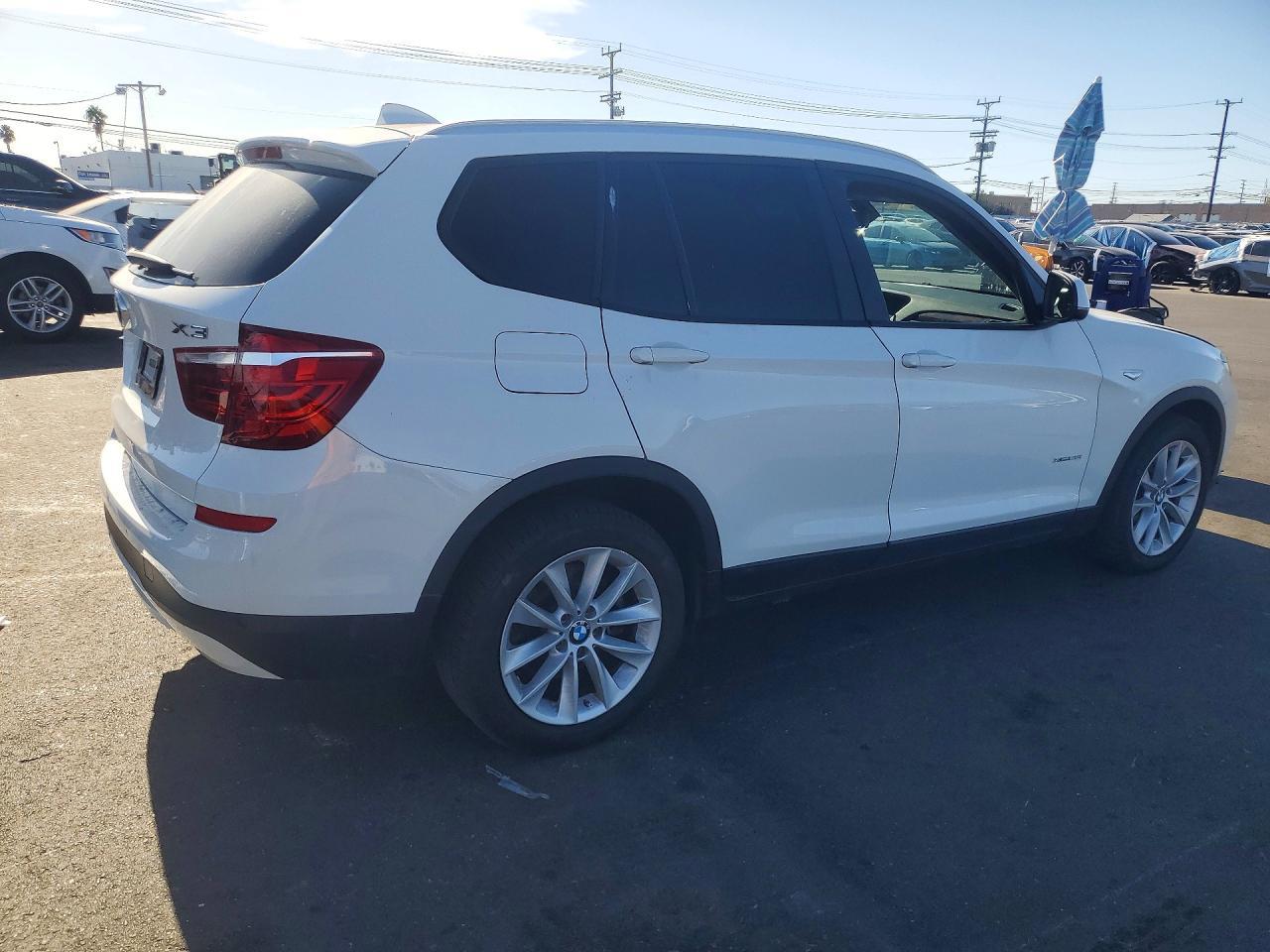 2015 BMW X3 xDrive28I - Фото 3