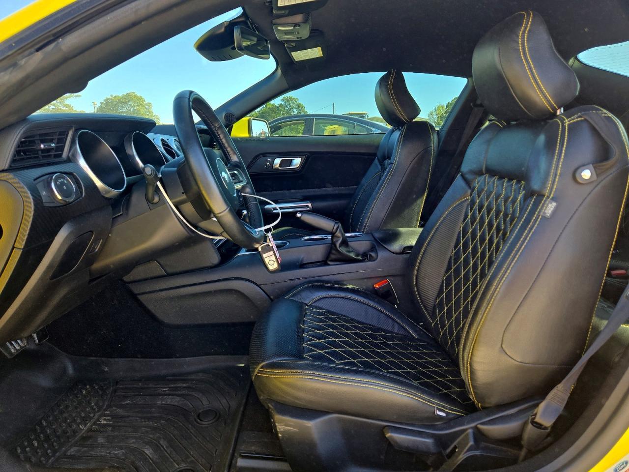2021 Ford Mustang - Фото 7