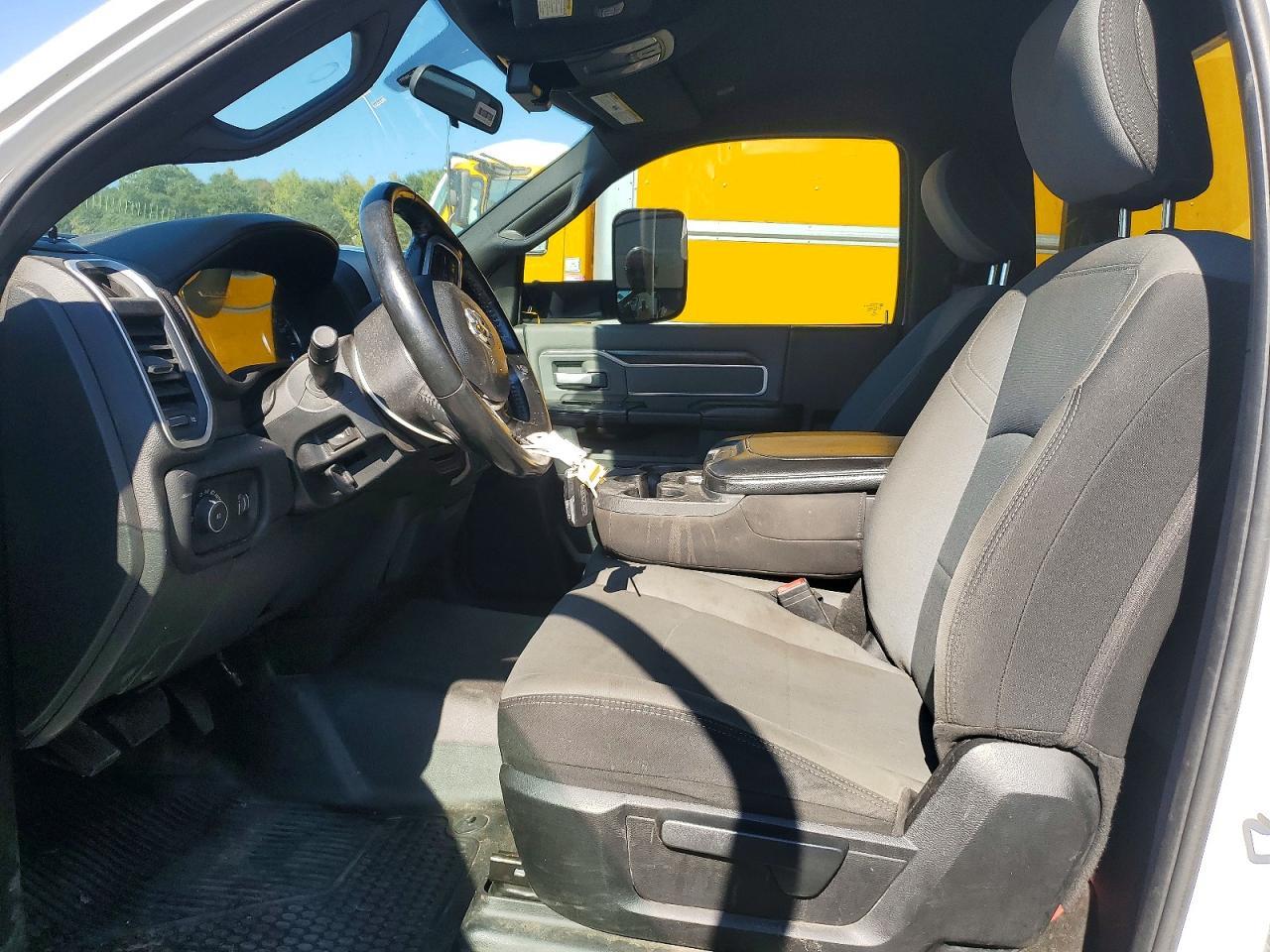 2021 Ram 5500 - Фото 7