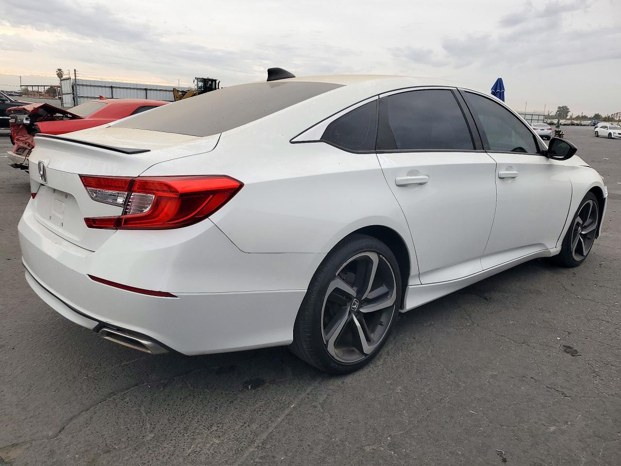 2021 Honda Accord Sport - Фото 3