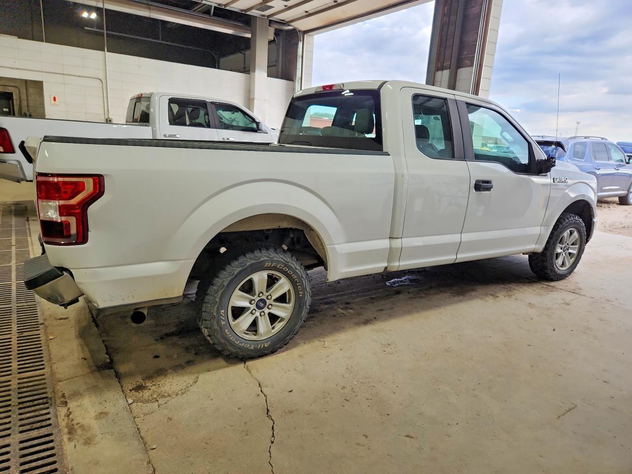 2019 Ford F150 Super Cab - Фото 3