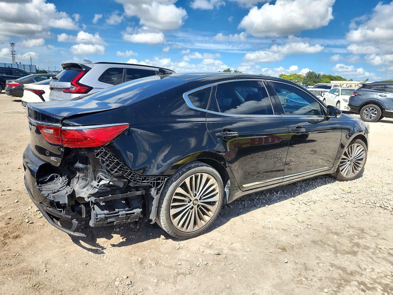 2017 Kia Cadenza - Фото 3