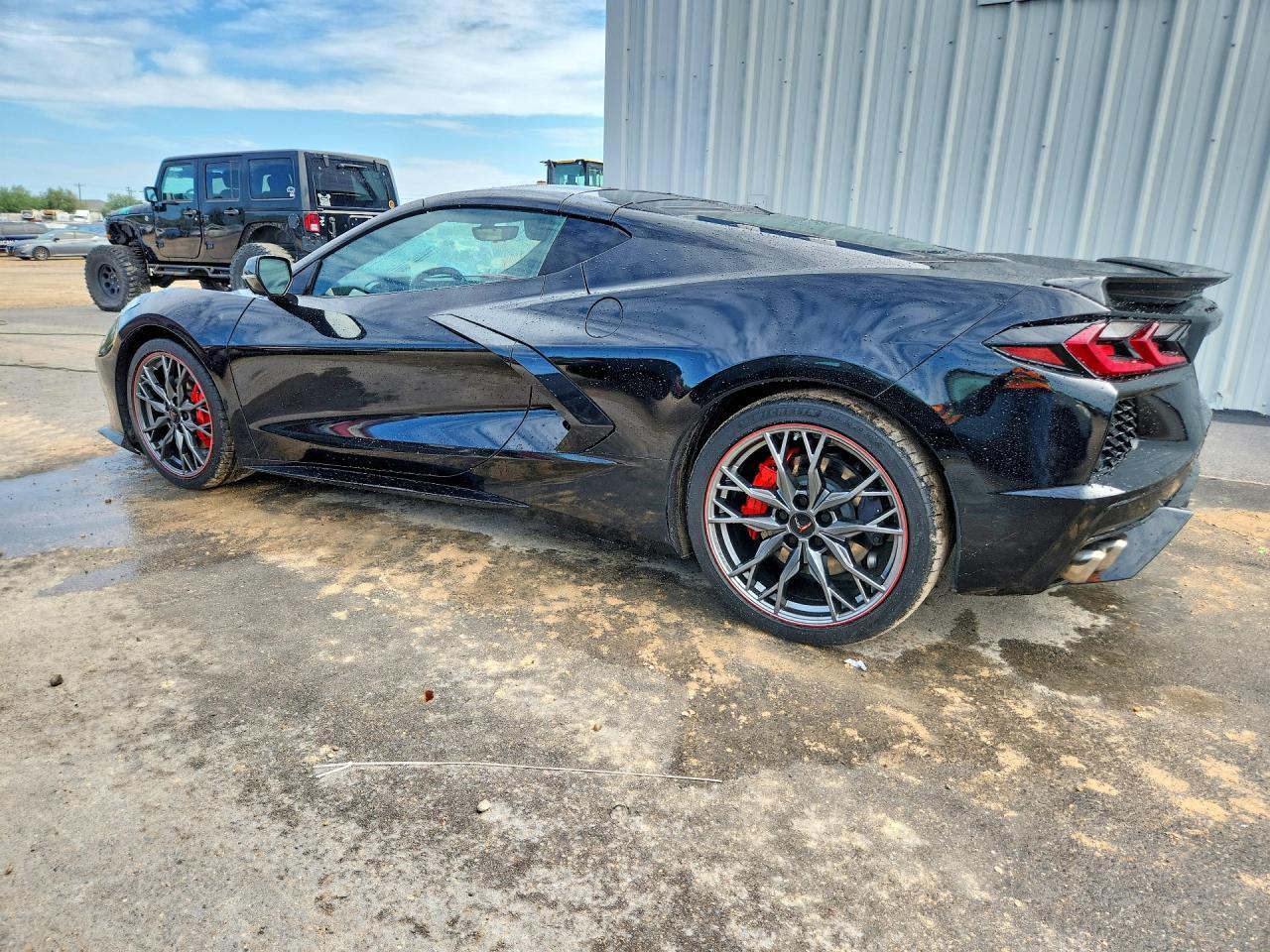 2023 Chevrolet Corvette Stingray 2Lt - Фото 2