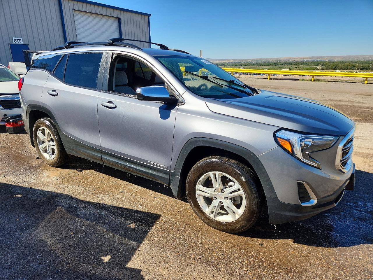 2021 GMC Terrain Sle - Image 4