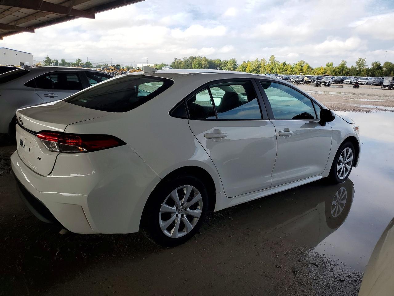 2024 Toyota Corolla Le - Фото 3