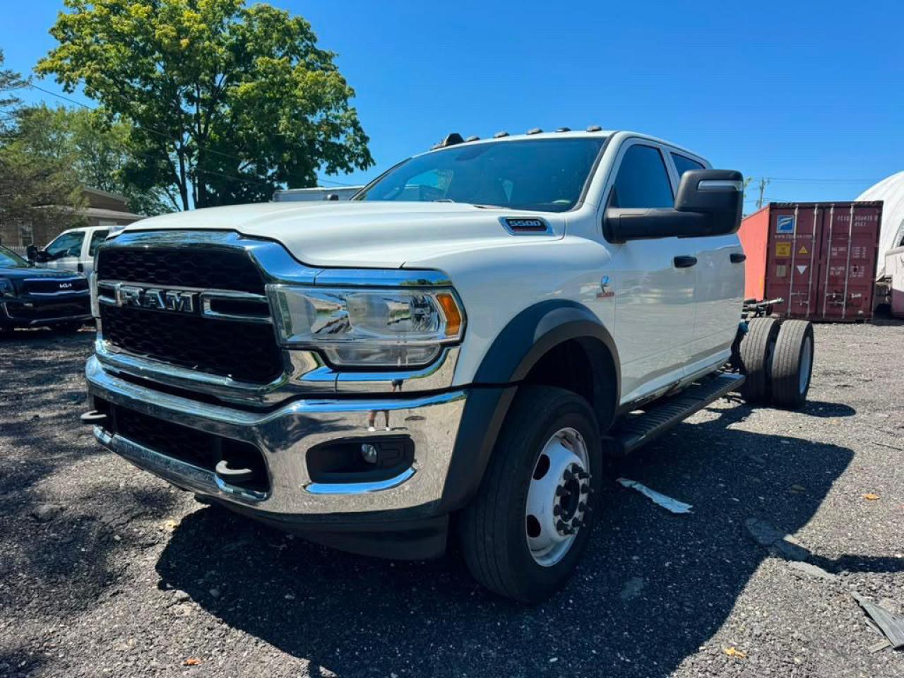 2024 Ram 5500 - Image 2
