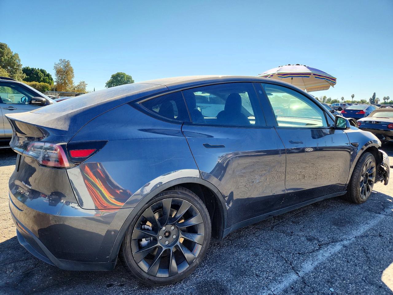 2022 Tesla Model Y - Image 3