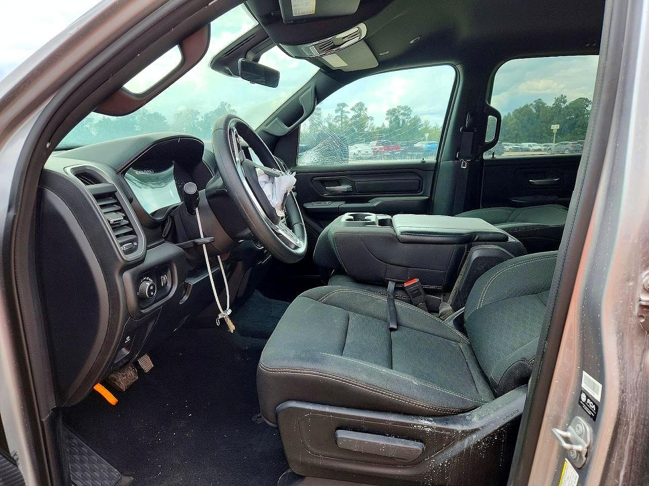 2025 Ram 1500 Tradesman - Фото 7