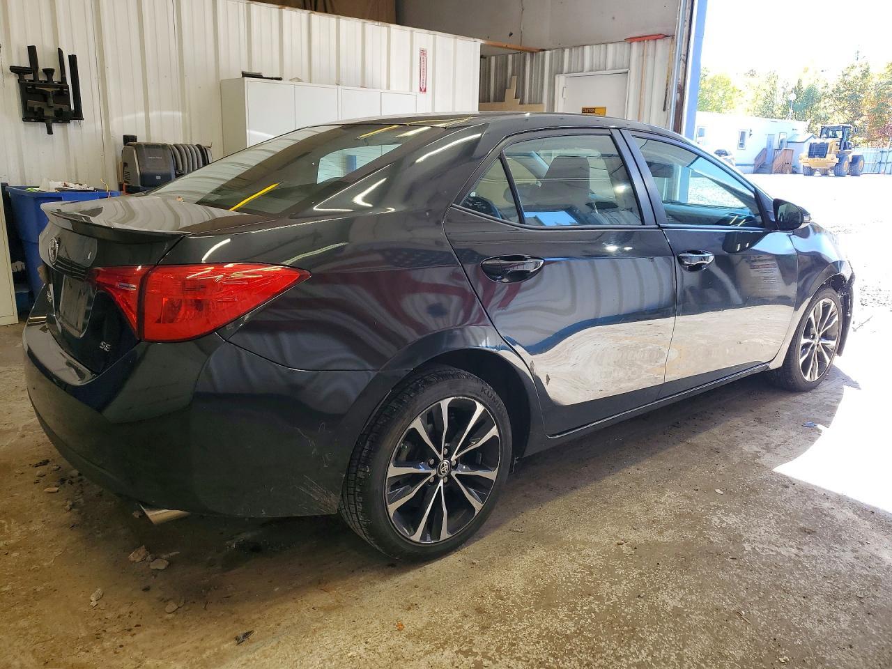 2018 Toyota Corolla Se - Image 3
