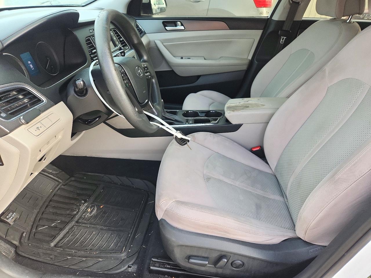 2015 Hyundai Sonata - Image 7