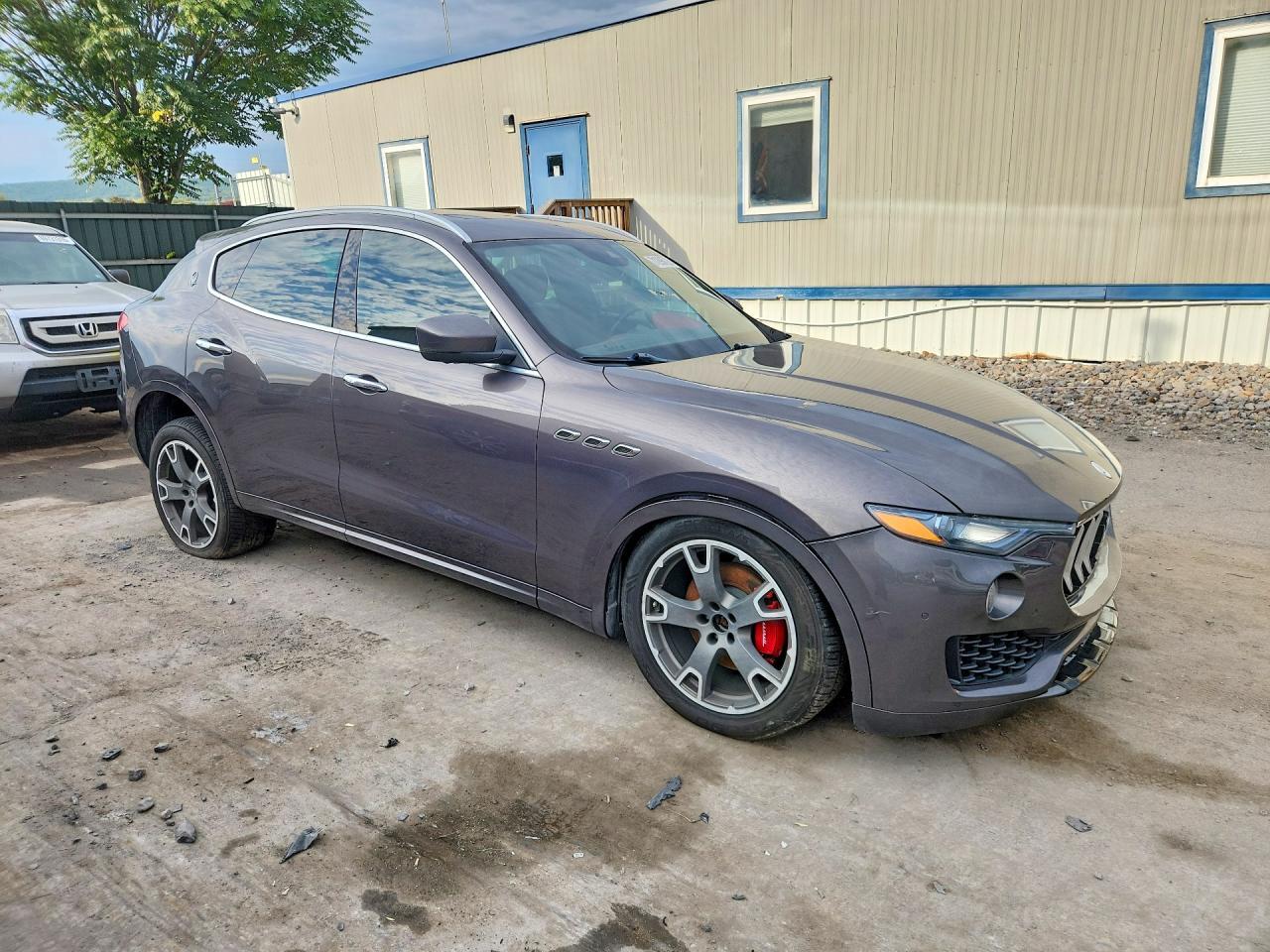 2017 Maserati Levante Sport - Фото 4