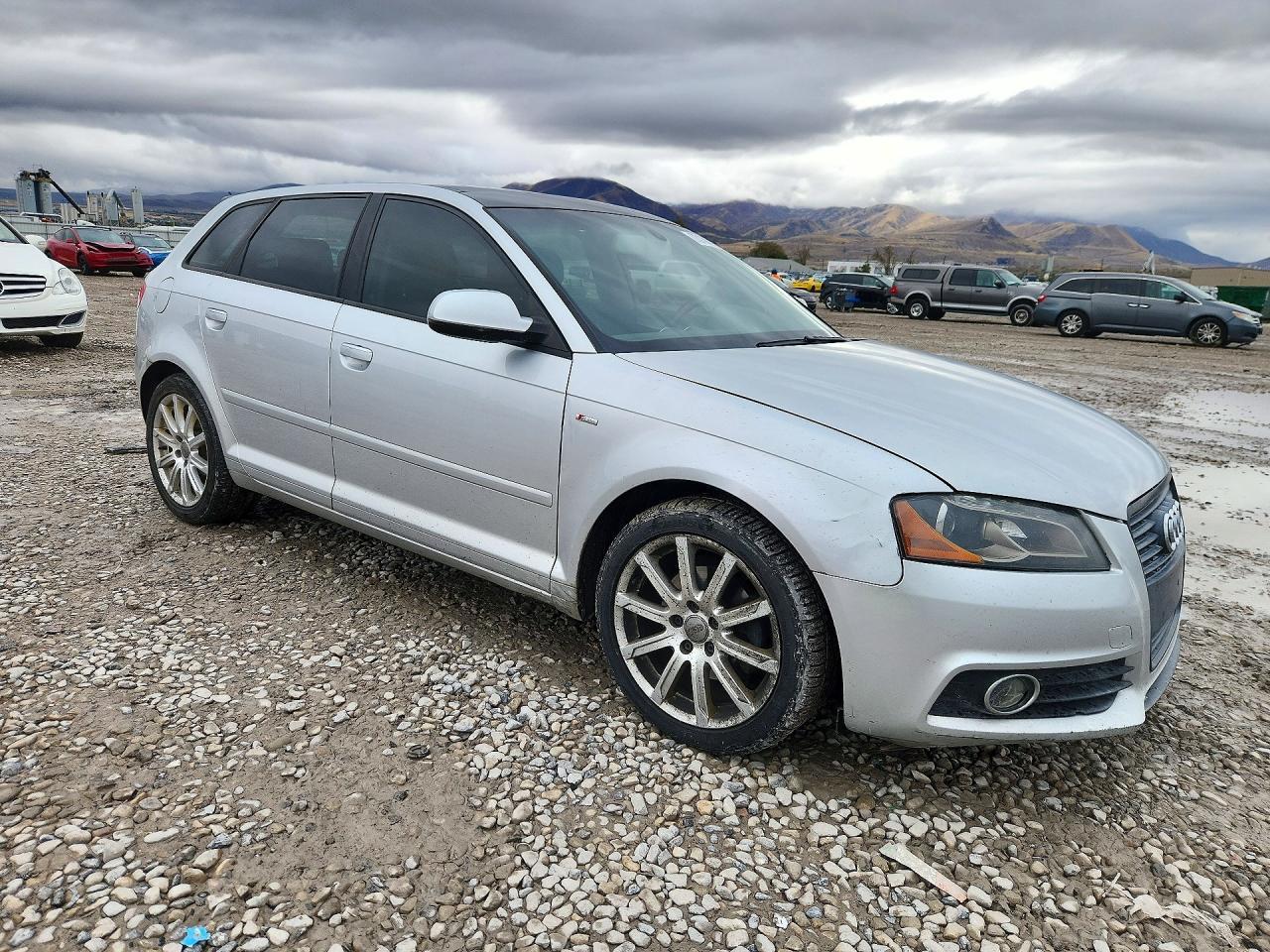 2011 Audi A3 Premium Plus - Фото 4