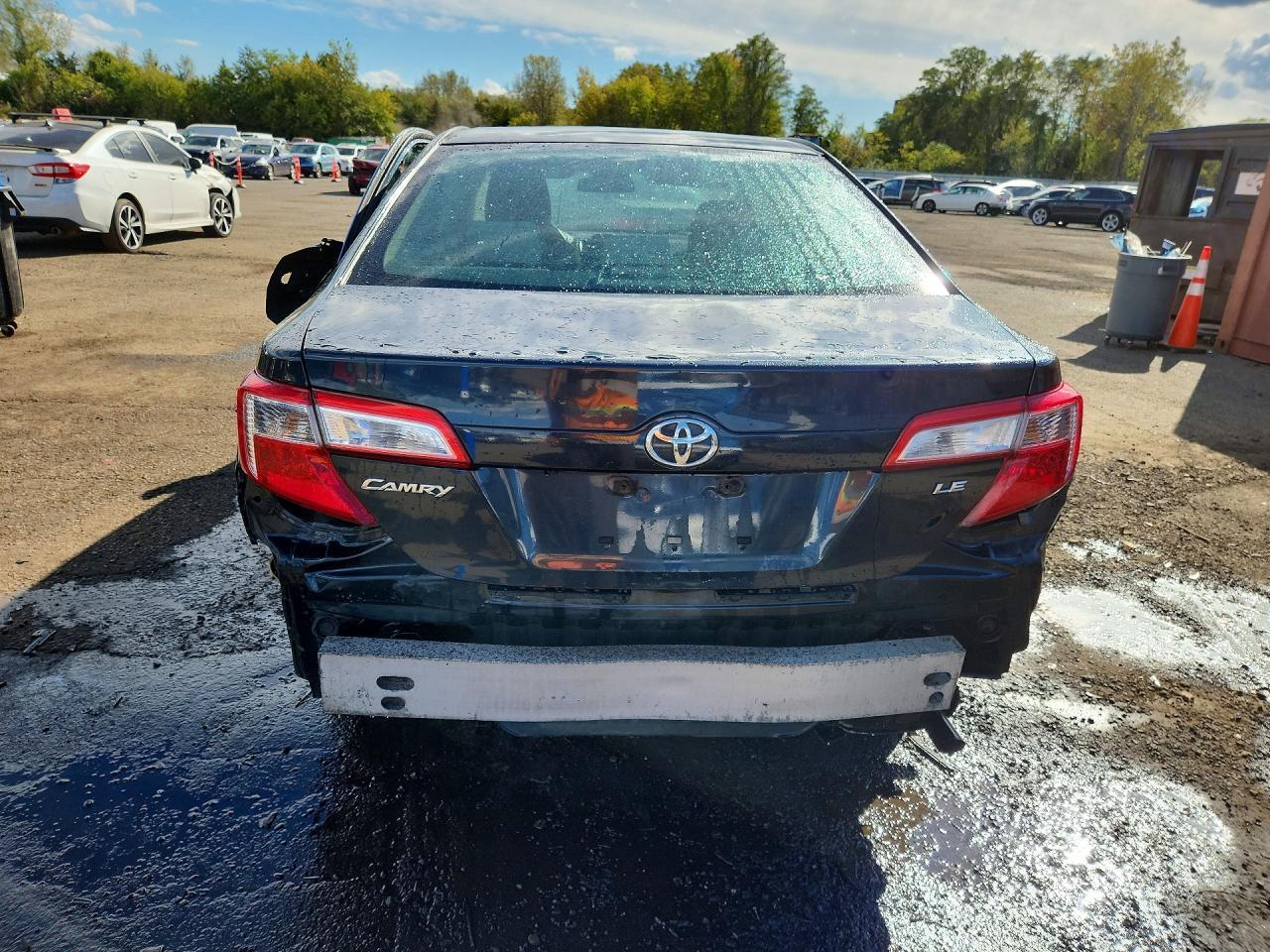 2014 Toyota Camry Le - Image 6
