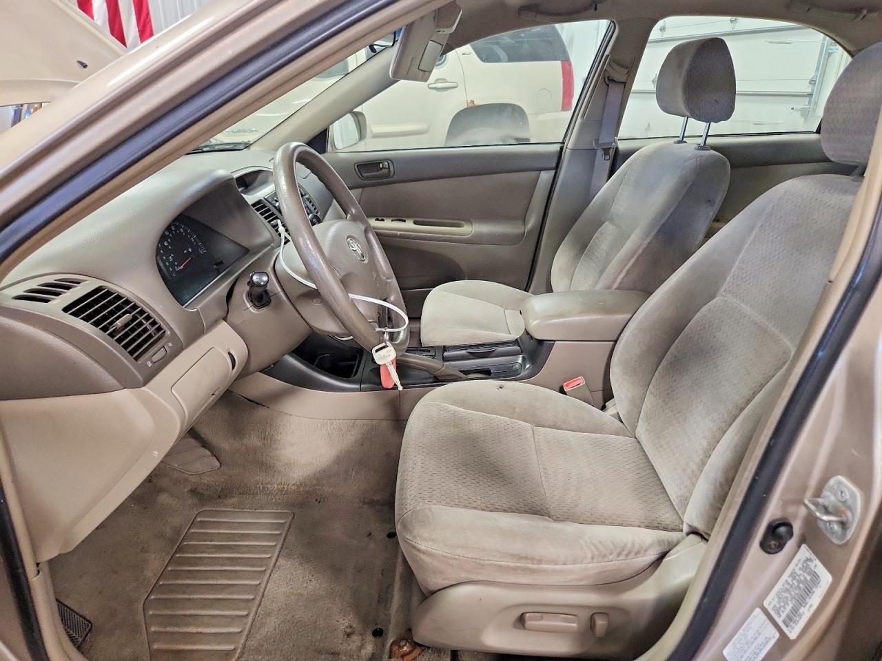 2003 Toyota Camry Le - Image 7
