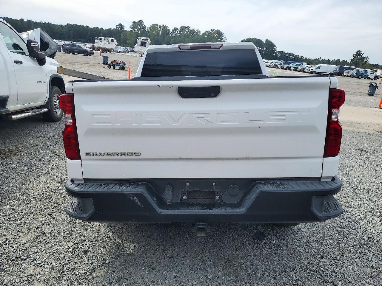 2021 Chevrolet Silverado C1500 - Фото 6