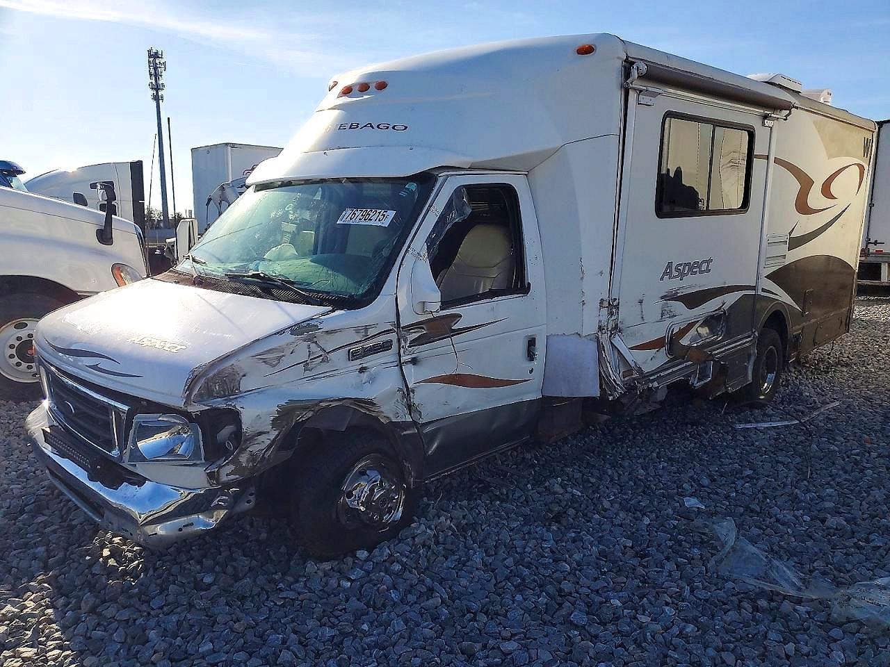 2006 Ford Winnebago - Rv - Image 2