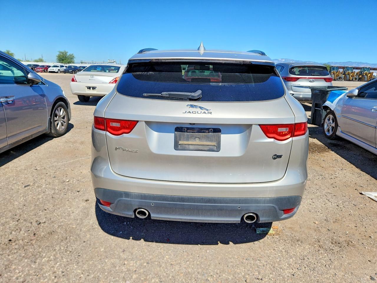 2017 Jaguar F-Pace Prestige - Image 6