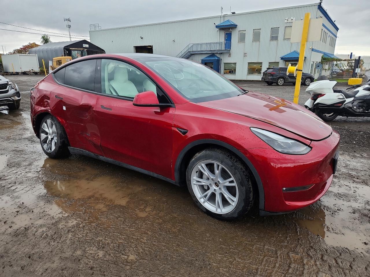 2024 Tesla Model Y - Фото 4