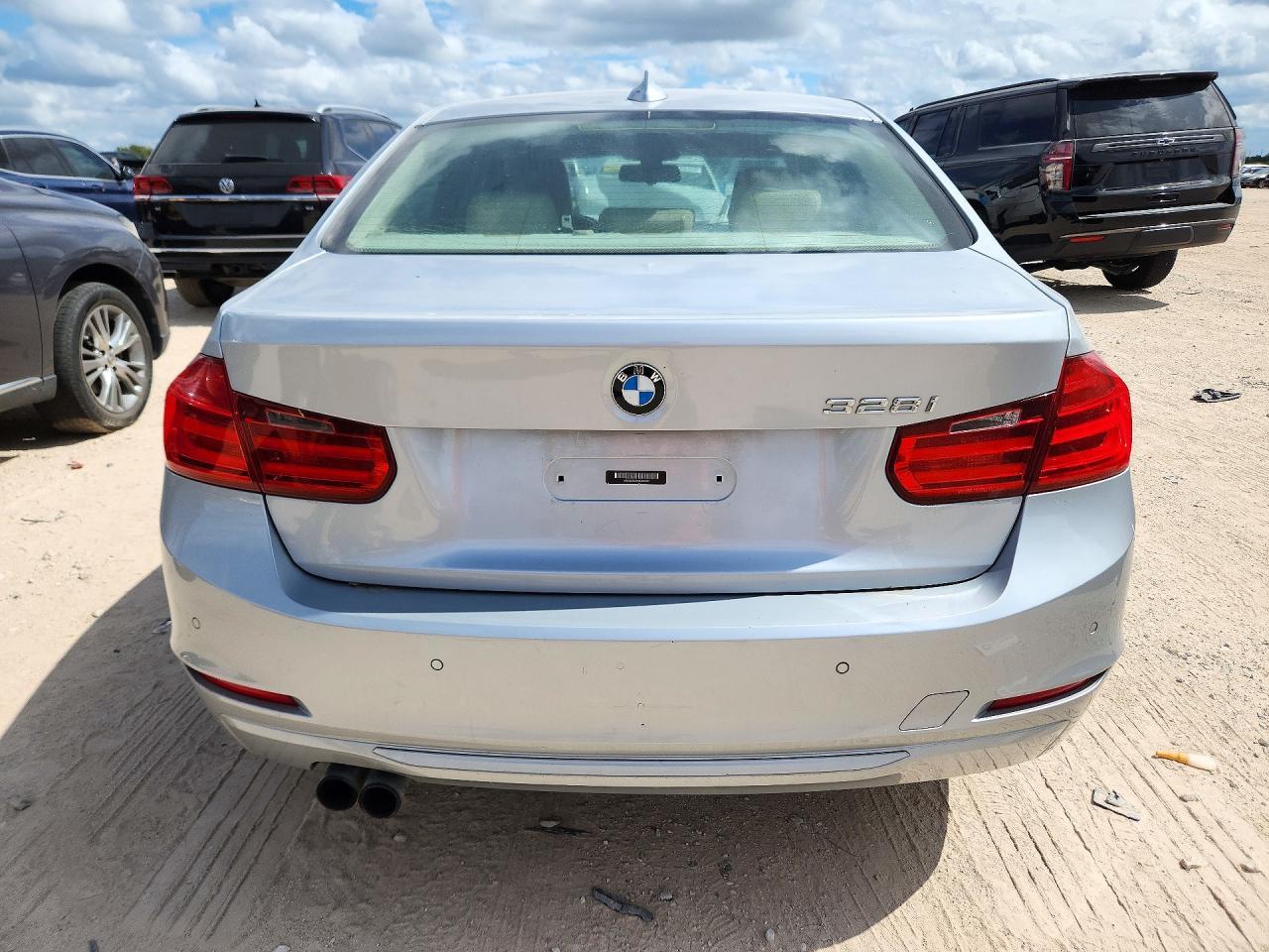 2012 BMW 328 I - Image 6