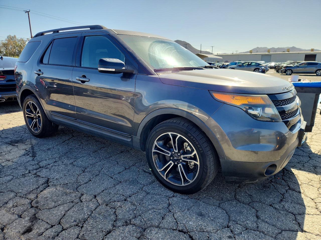 2015 Ford Explorer Sport - Image 4