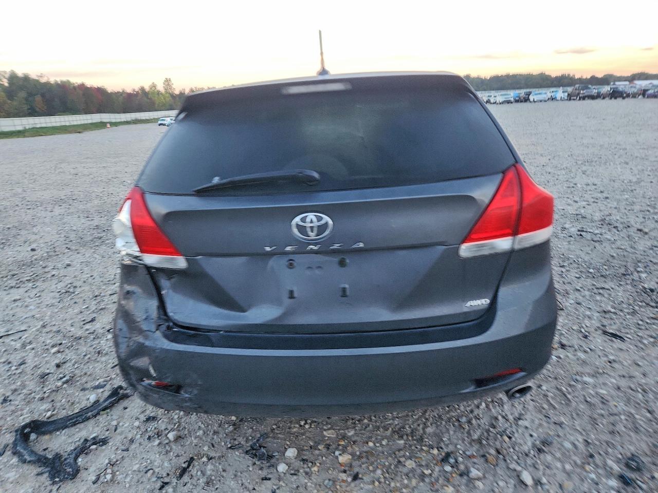 2011 Toyota Venza Awd 4Cyl - Фото 6