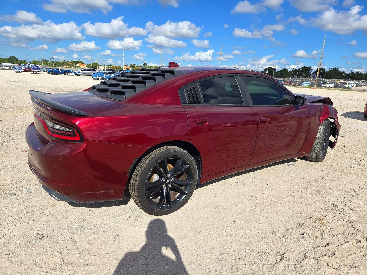 2018 Dodge Charger Sxt Plus - Image 3