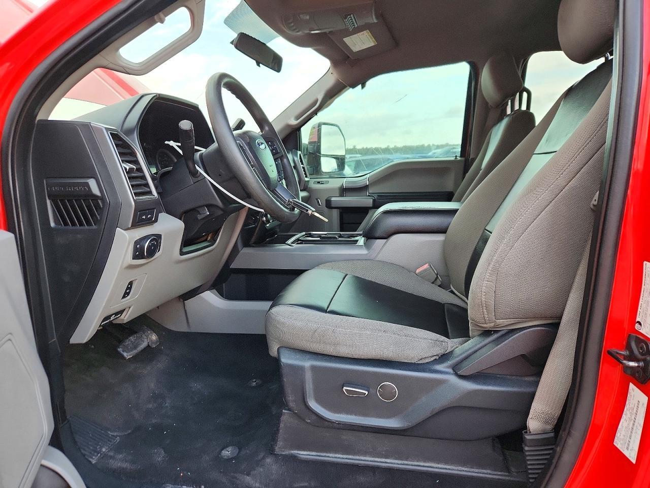 2019 Ford F250 Super Duty - Фото 7