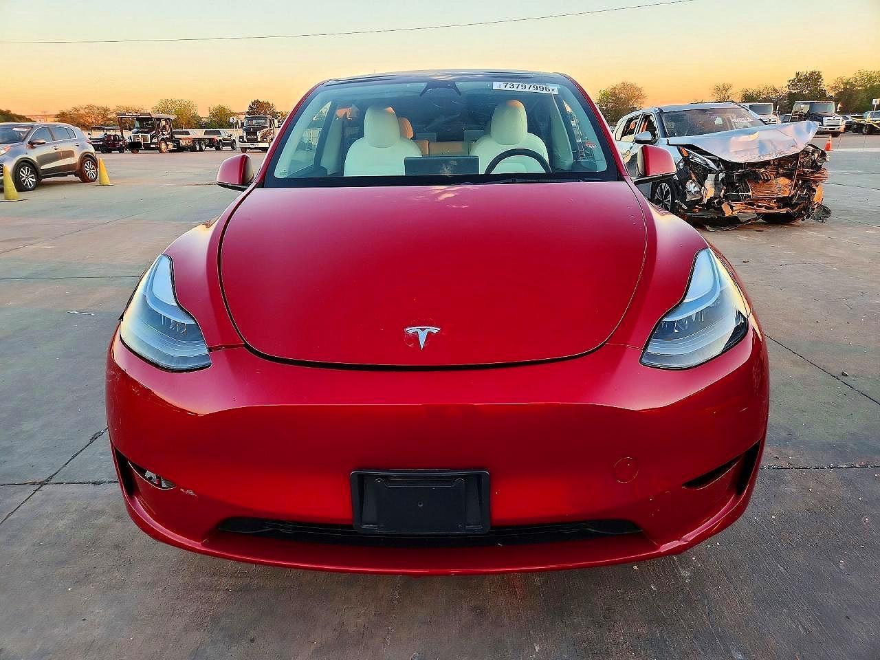 2023 Tesla Model Y - Фото 5