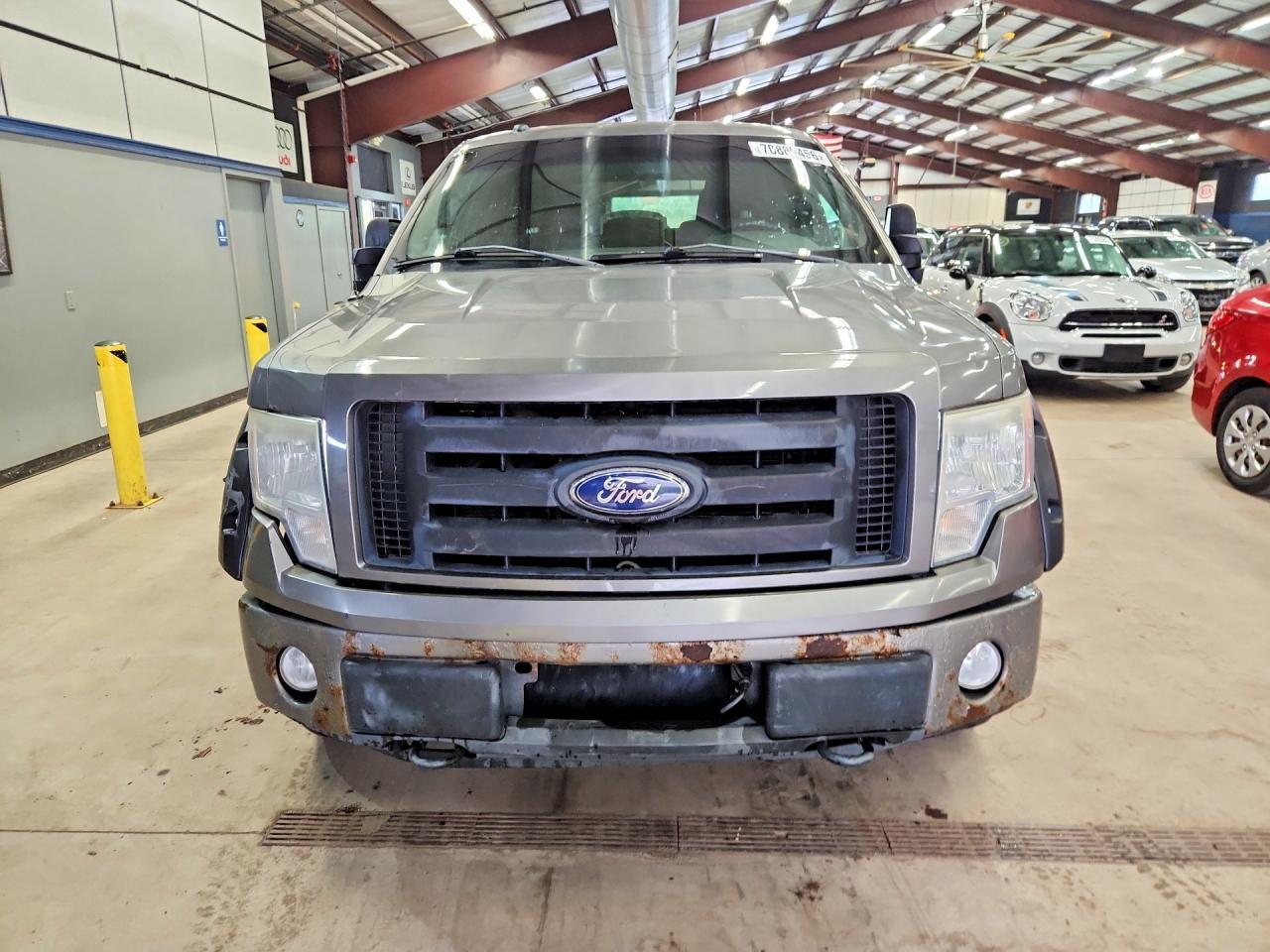 2010 Ford F150 Supercrew - Image 5