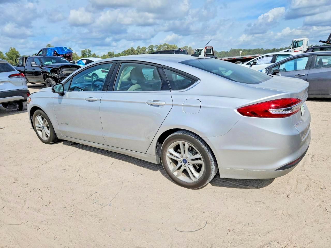 2018 Ford Fusion S Hybrid - Image 2