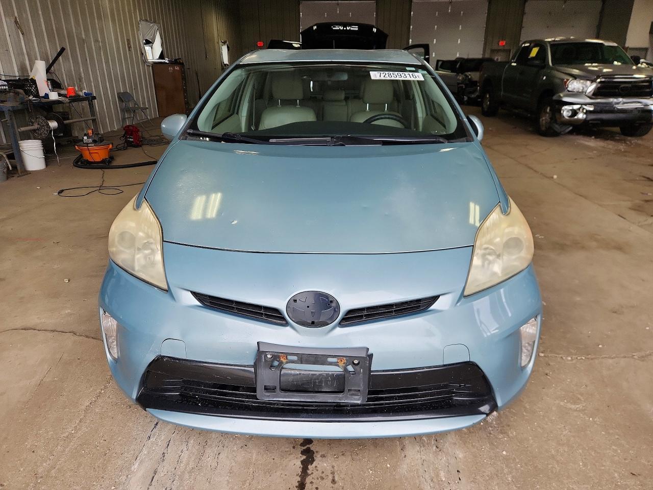 2013 Toyota Prius Three - Image 5