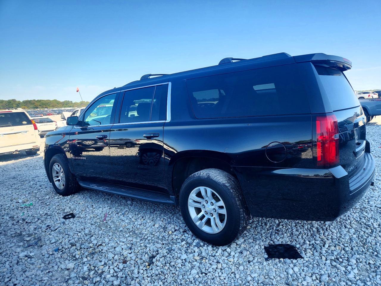 2016 Chevrolet Suburban K1500 Lt - Фото 2