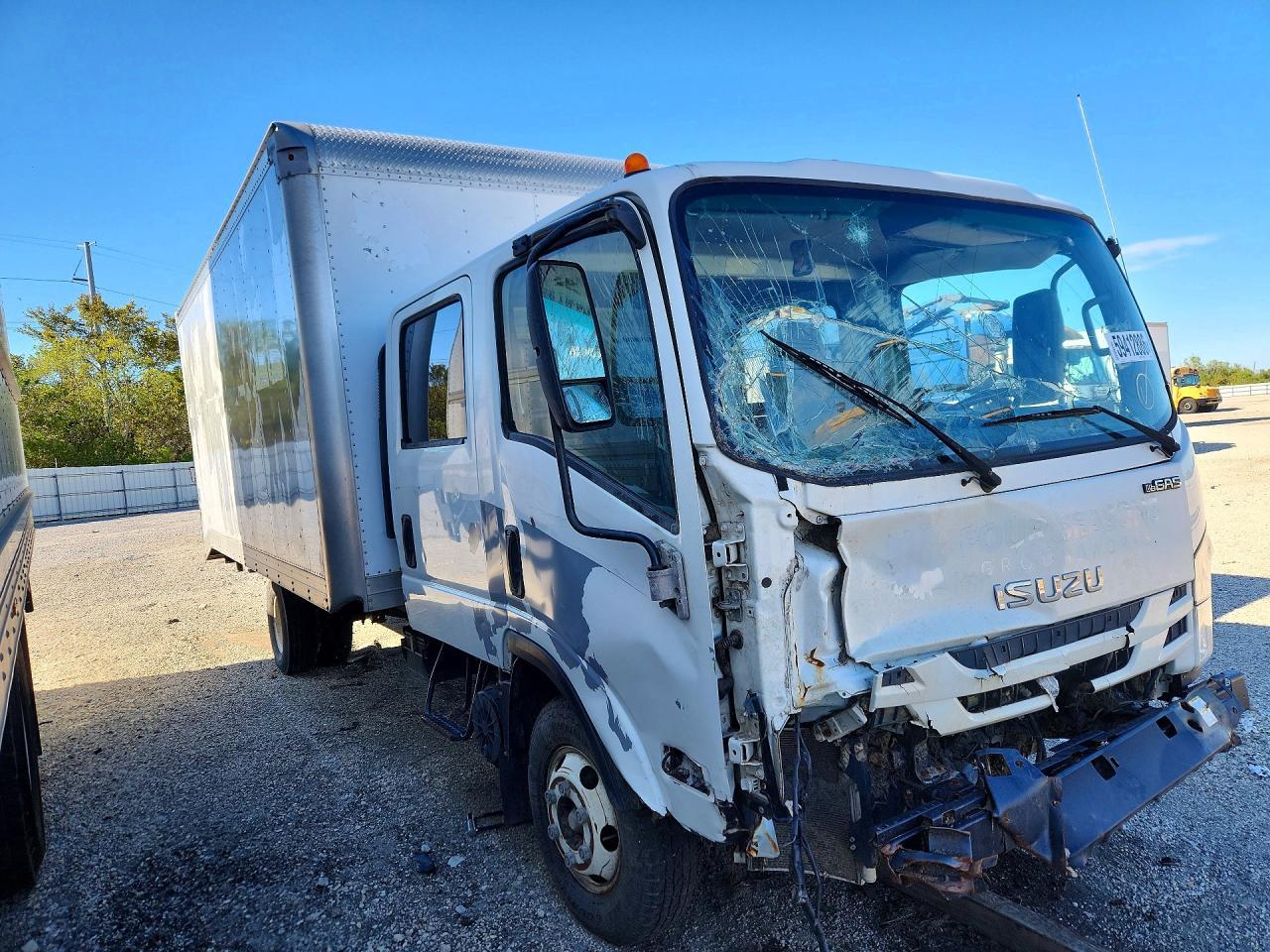 2020 Isuzu Npr - Box Truck - Фото 4