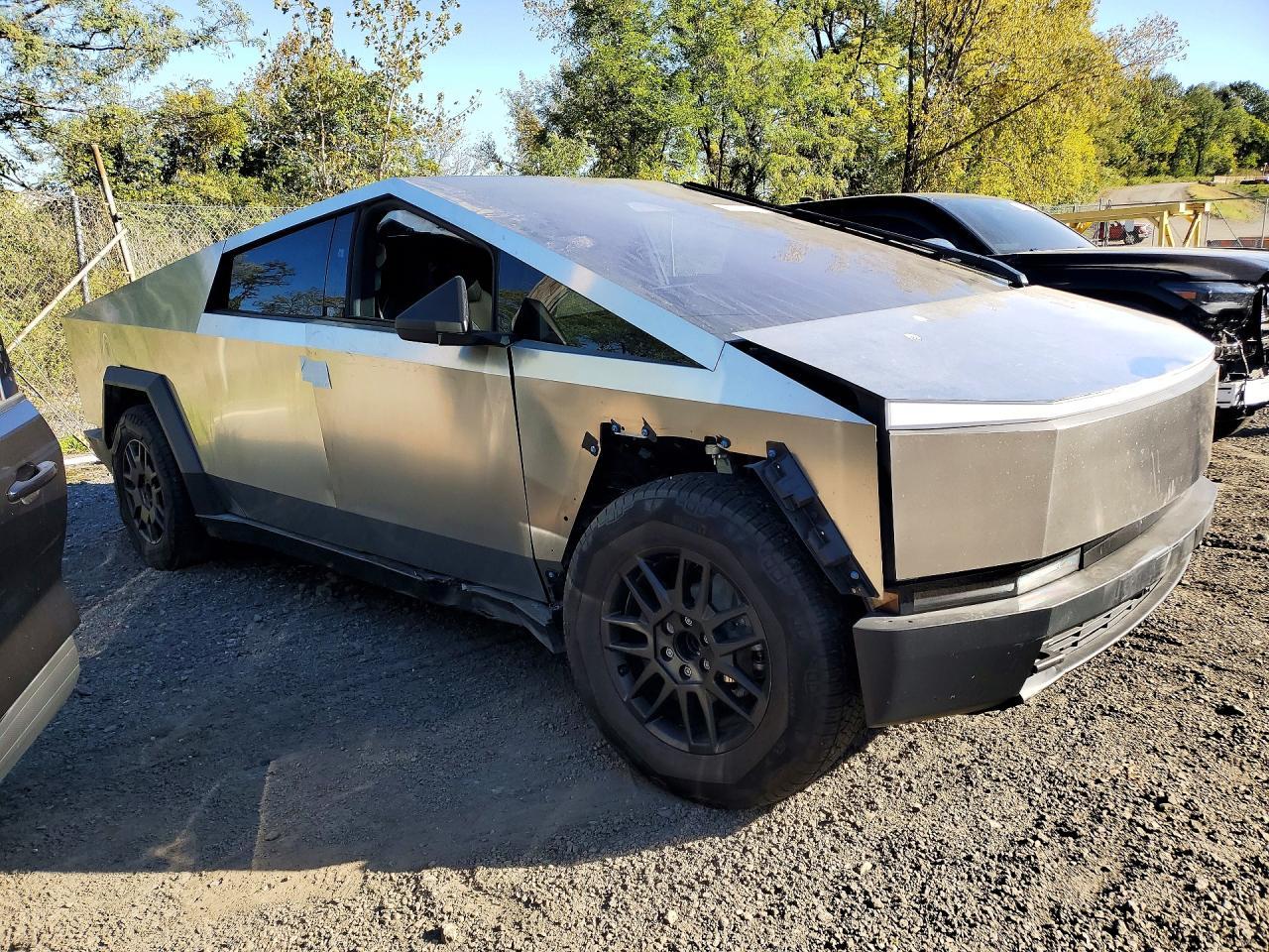 2024 Tesla Cybertruck - Фото 4