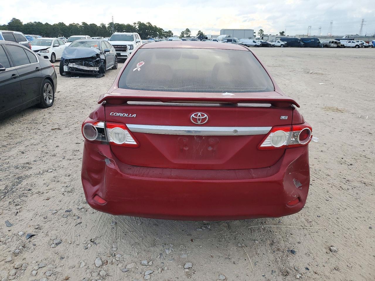 2011 Toyota Corolla Le - Фото 6