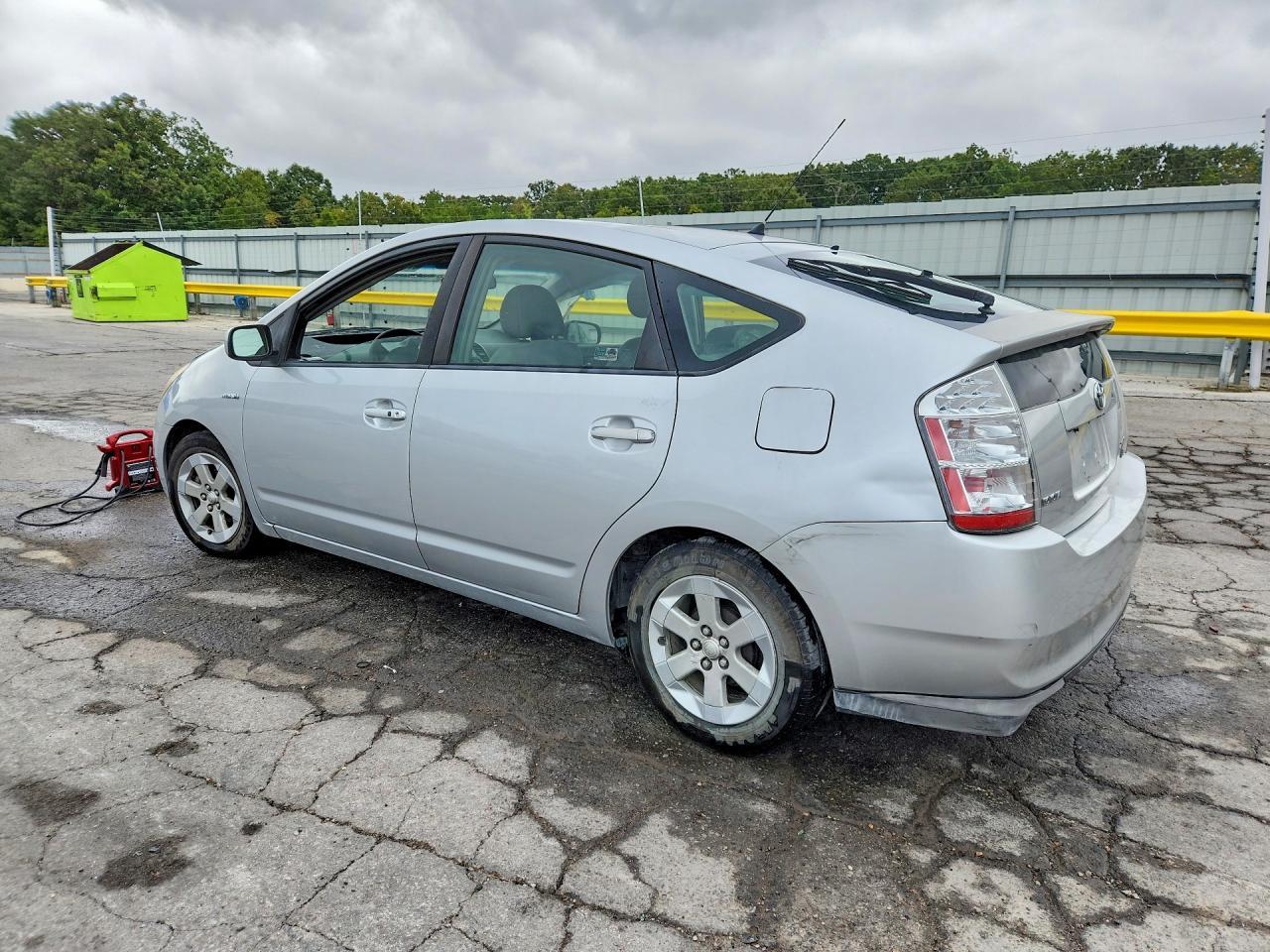 2008 Toyota Prius Base - Фото 2