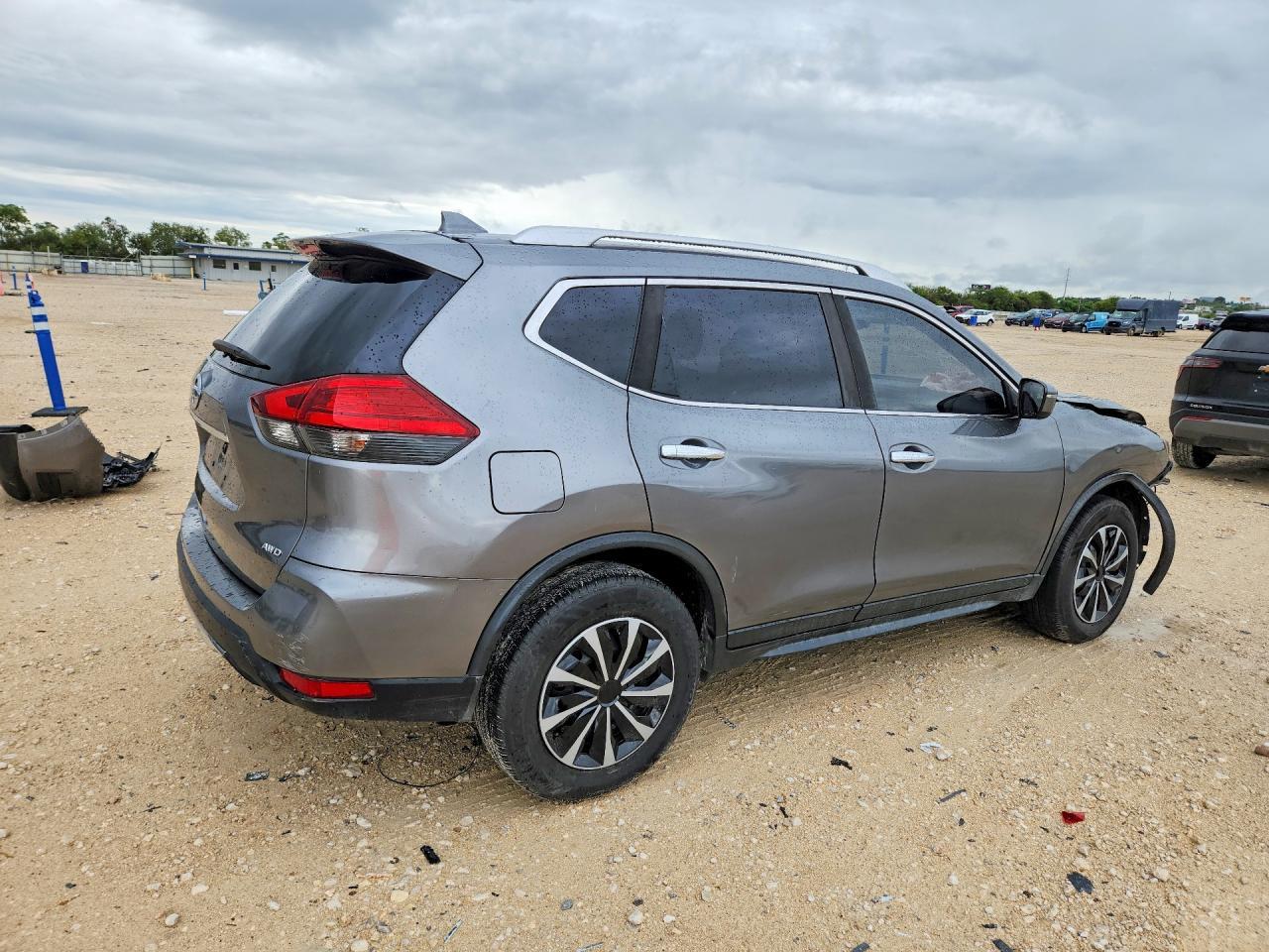 2017 Nissan Rogue S - Фото 3