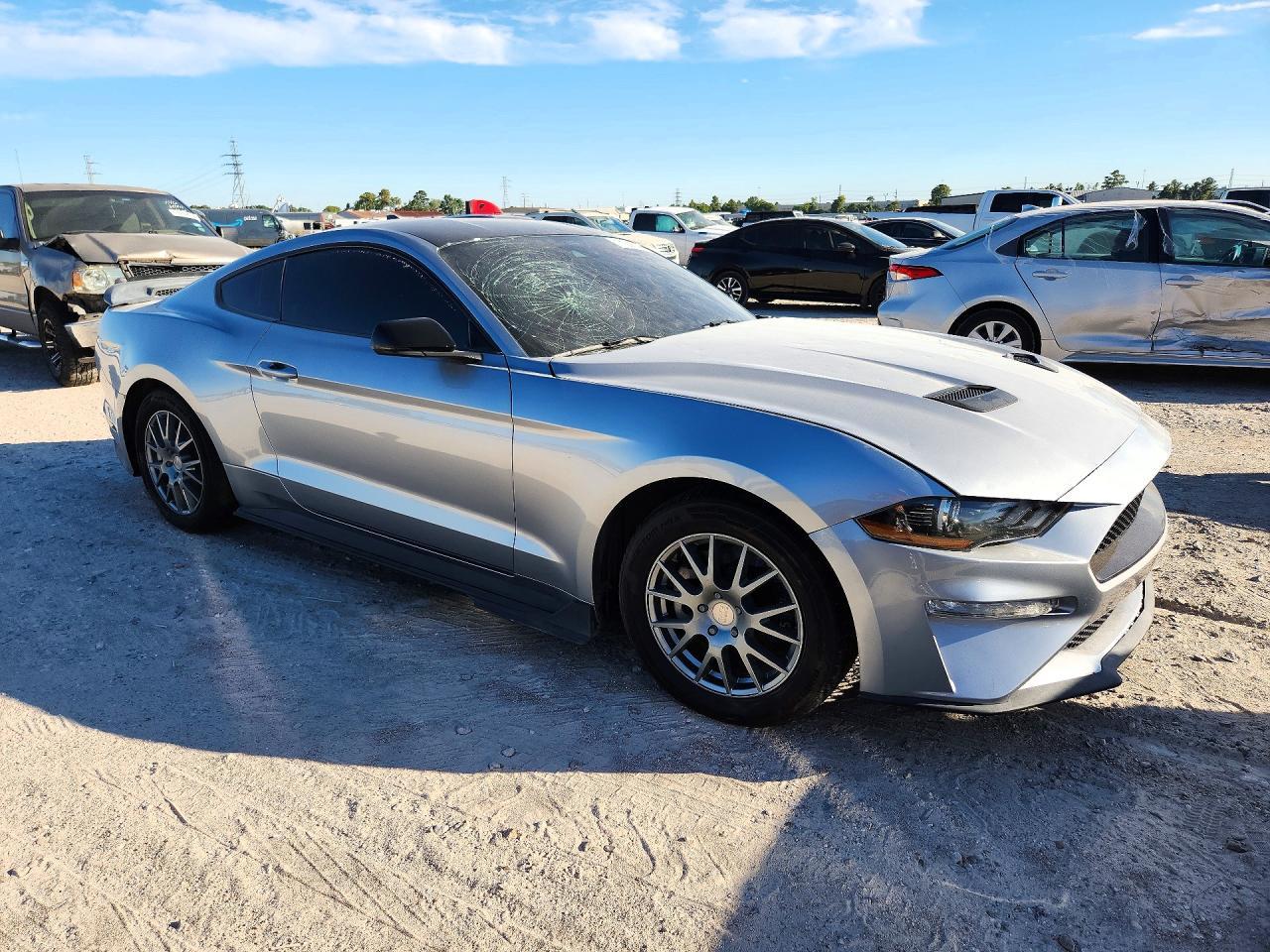 2022 Ford Mustang - Image 4