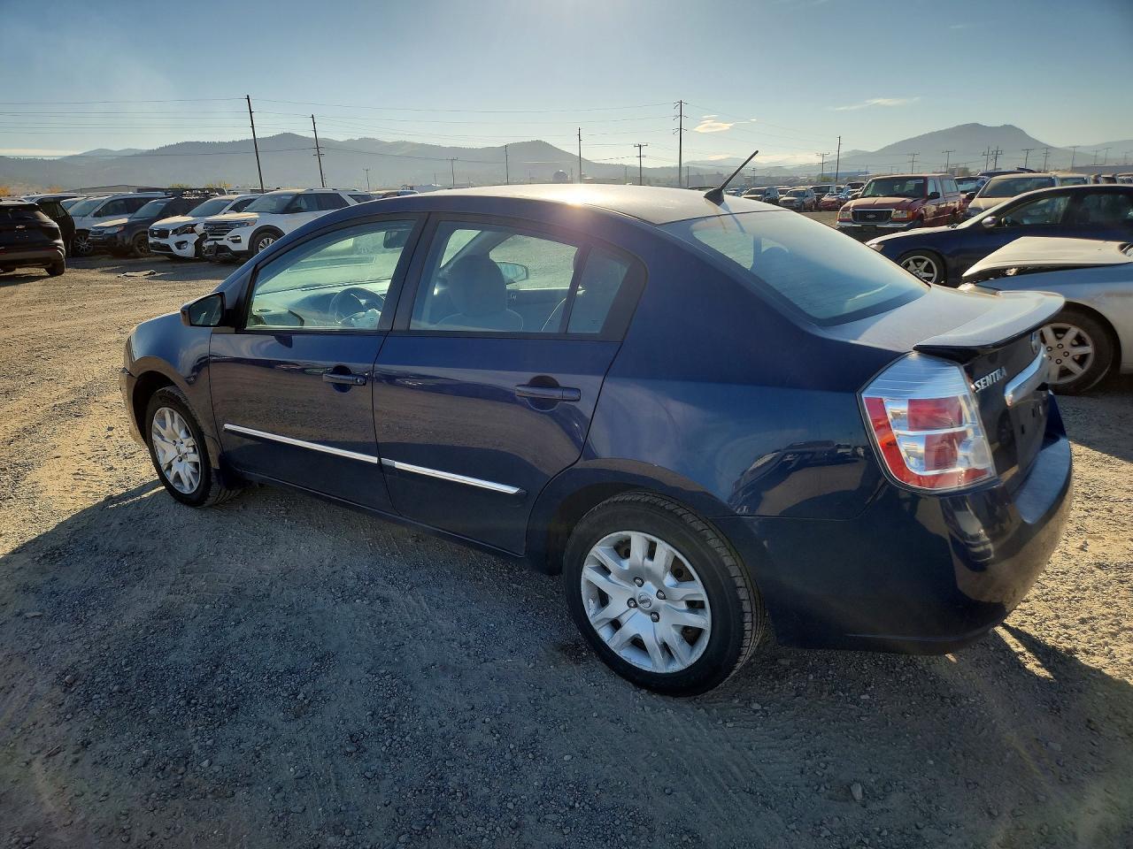 2012 Nissan Sentra 2.0 - Фото 2